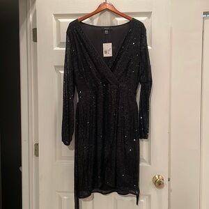 Forever 21 black wrap dress size 0X plus